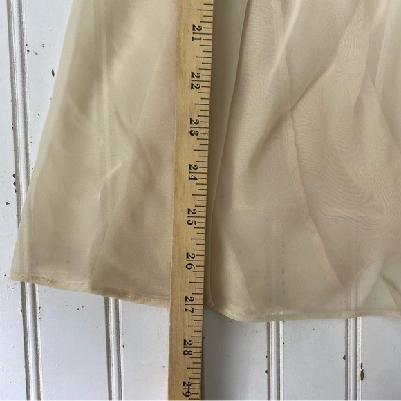 Victoria Secret Teddy M‎ Beige Thong Lingerie - Picture 9 of 14